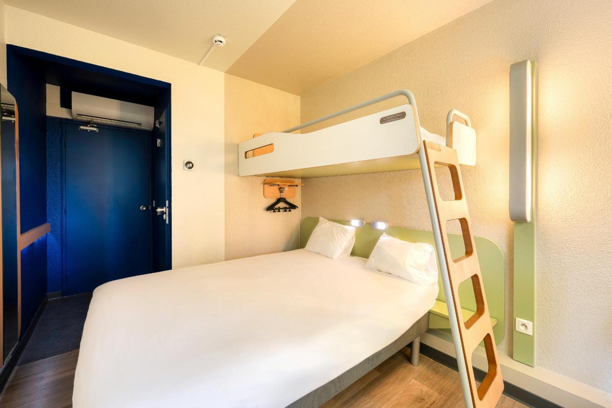 Ibis Budget Versailles - Trappes Exteriér fotografie