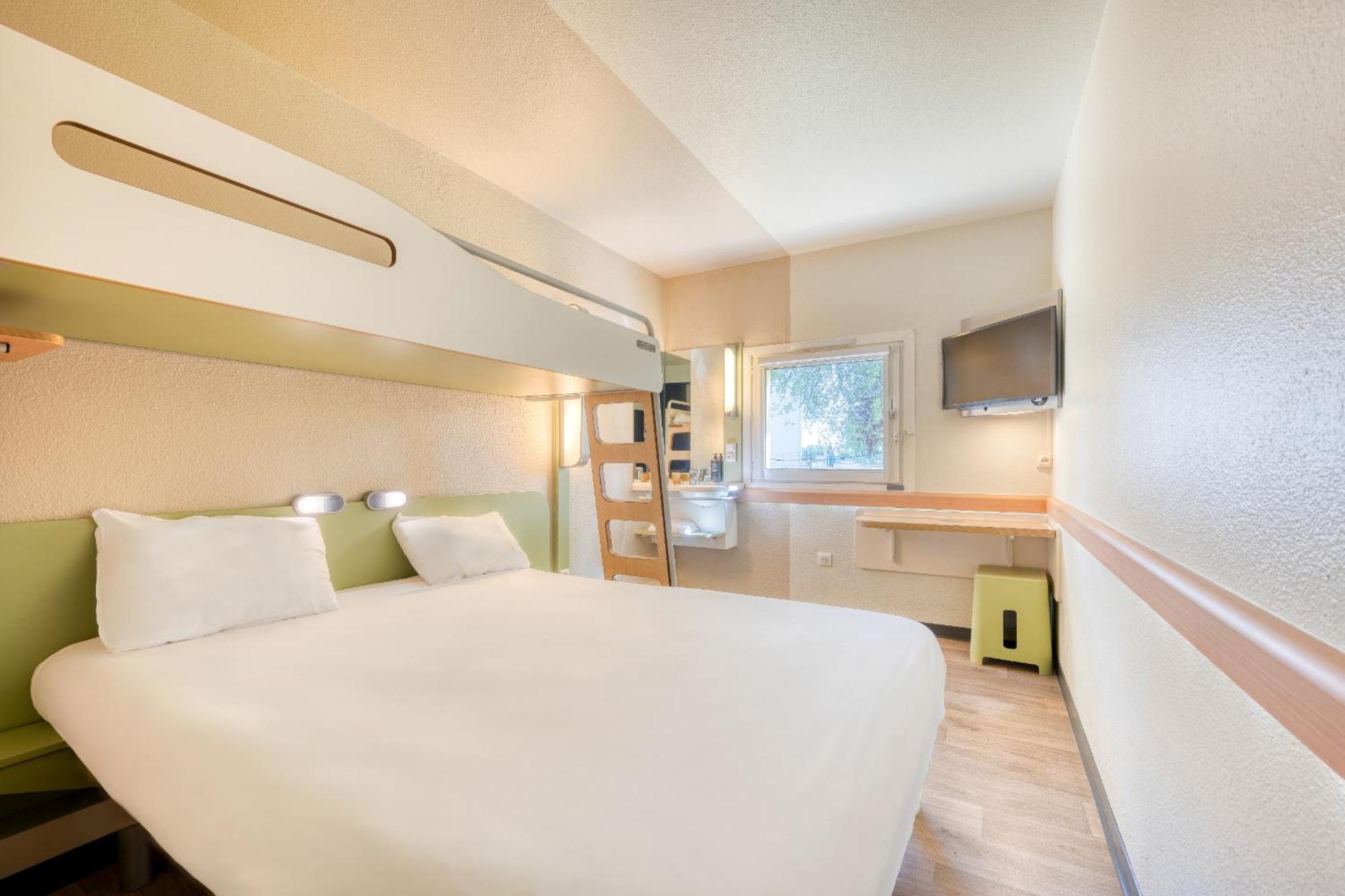 Ibis Budget Versailles - Trappes Exteriér fotografie